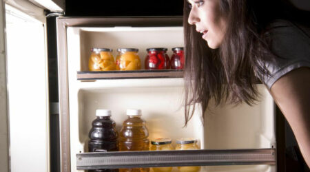 Facts to consider when choosing from best refrigerator deals