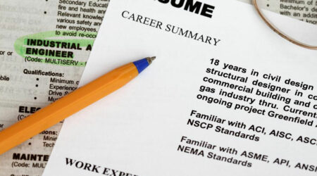 Things to consider before choosing a resume writing service