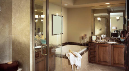 Tips to give your bathroom a hotel-like look